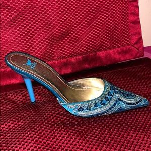 Tip toe pointed sandal shoes